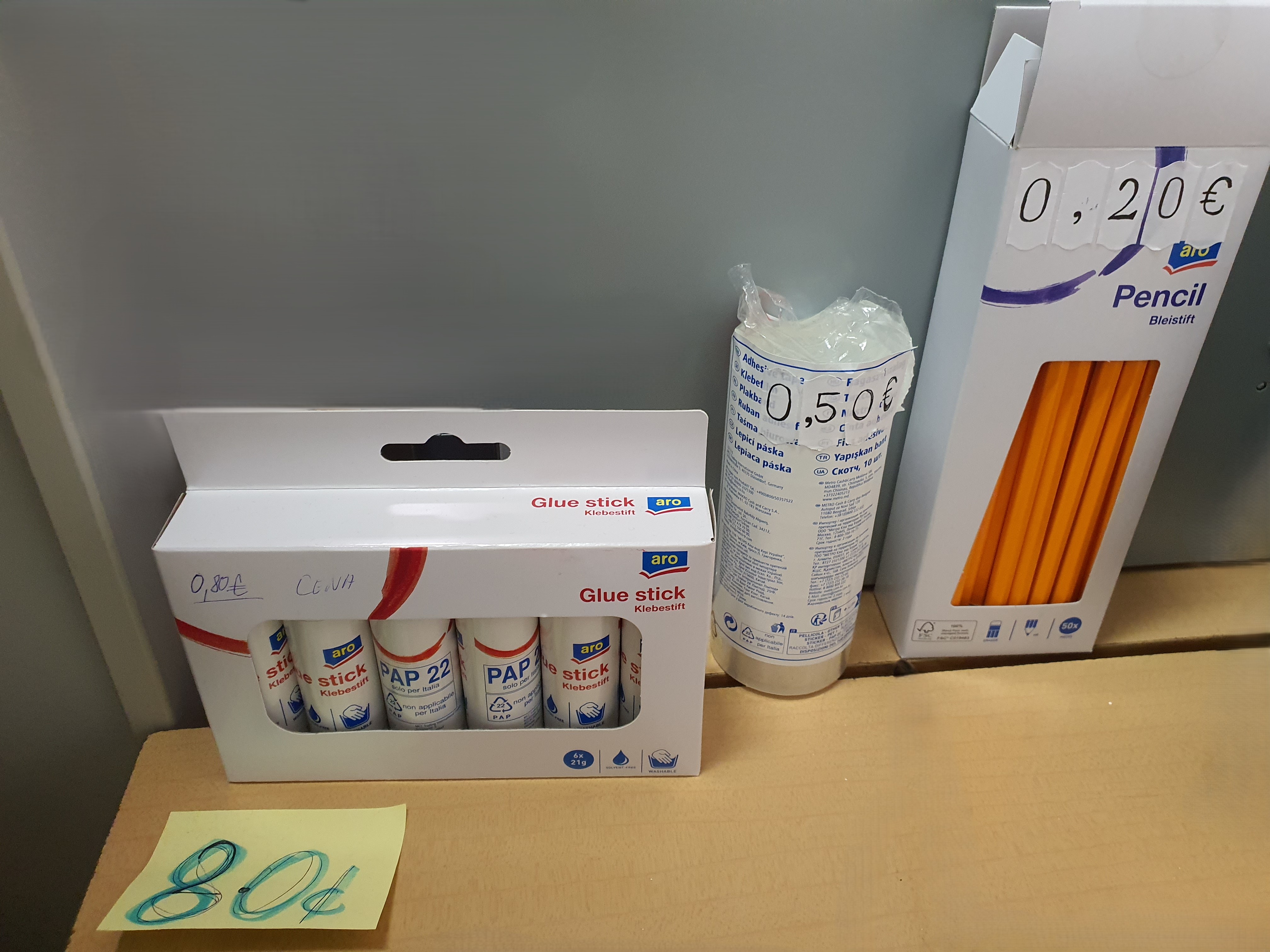 Školské pomôcky detail